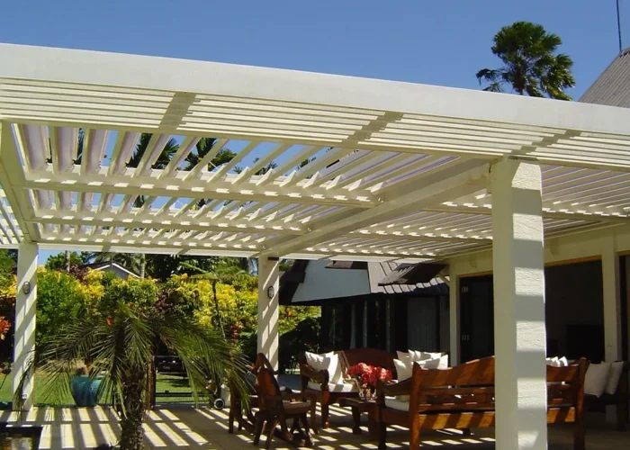 translucent louvers 11